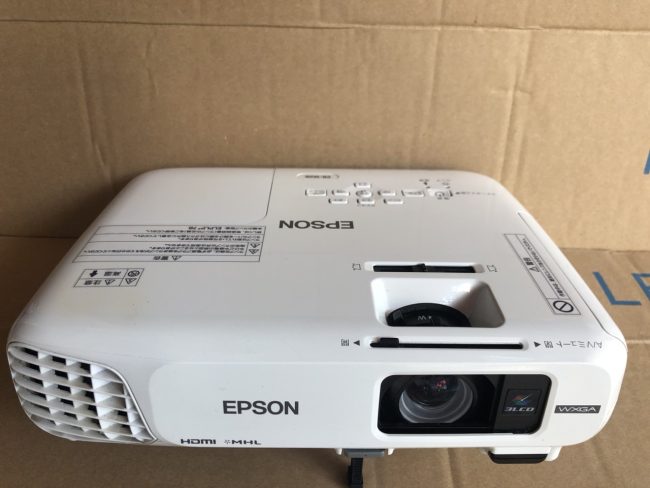 Máy Chiếu Epson X18 Sáng Cao Rõ Nét
