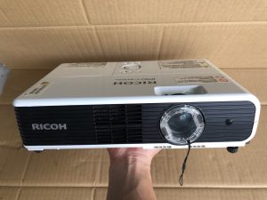 Nhỏ gọn nặng chỉ 2Kg