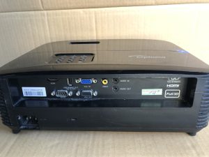 Máy đầy đủ cổng kết nối , có HDMI